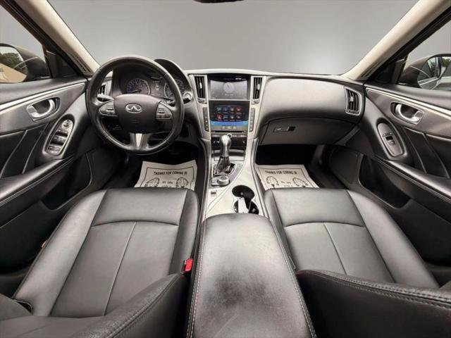 2015 INFINITI Q50 Premium