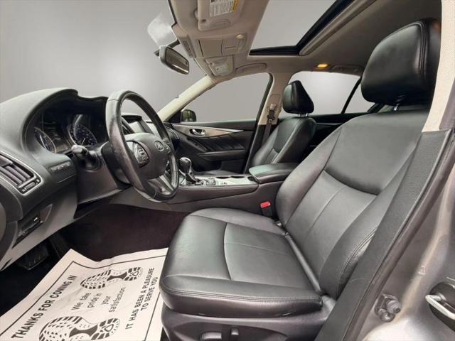 2015 INFINITI Q50 Premium