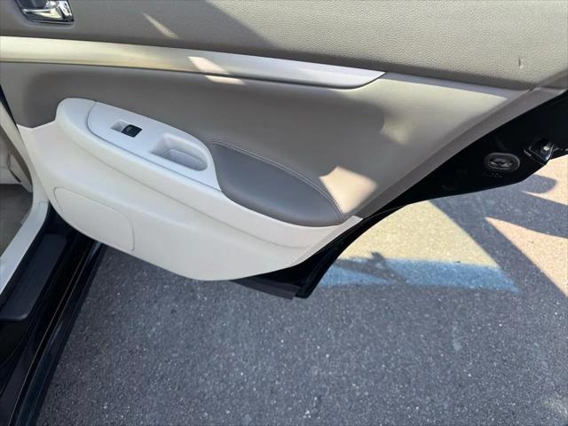2012 INFINITI G25 G25x