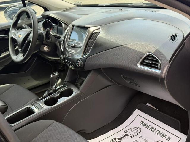 2017 Chevrolet Cruze LT Auto