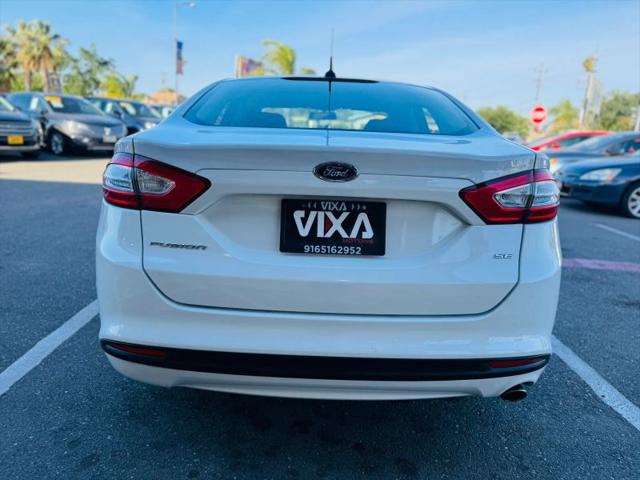 2014 Ford Fusion SE