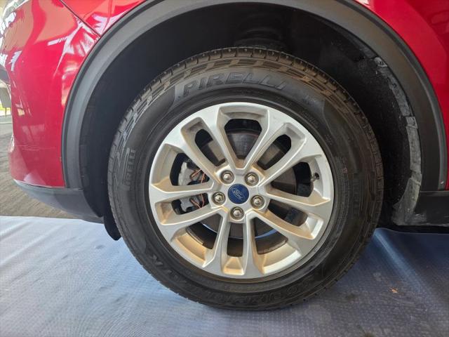 2020 Ford Escape SE