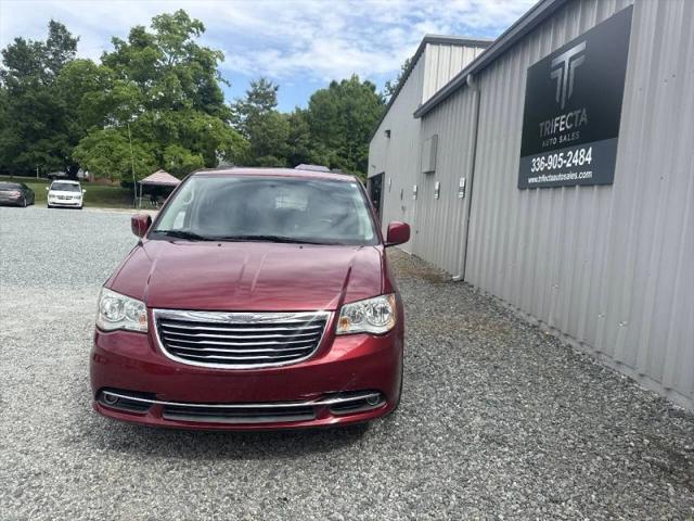 2014 Chrysler Town & Country Touring