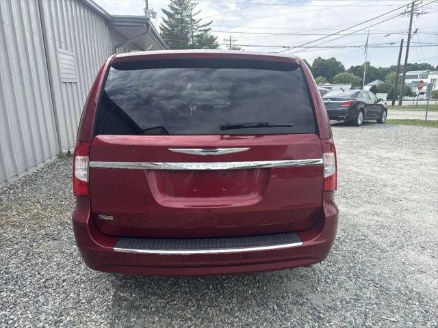 2014 Chrysler Town & Country Touring