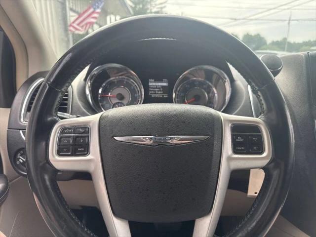 2014 Chrysler Town & Country Touring
