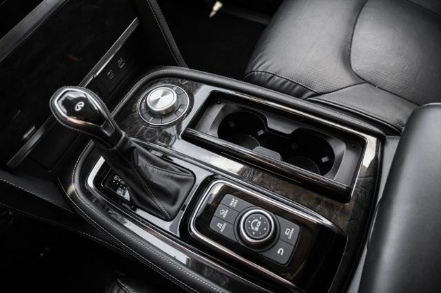 2024 INFINITI QX80 LUXE AWD