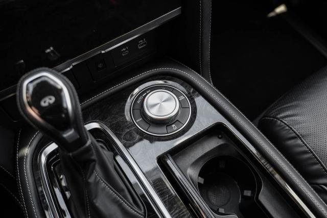 2024 INFINITI QX80 LUXE AWD