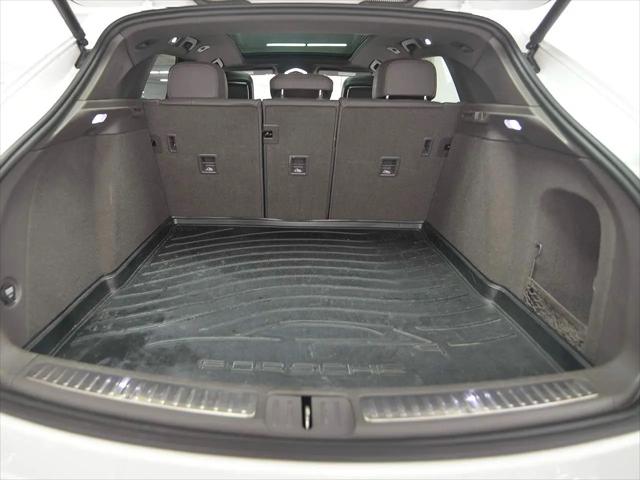 2017 Porsche Macan Macan