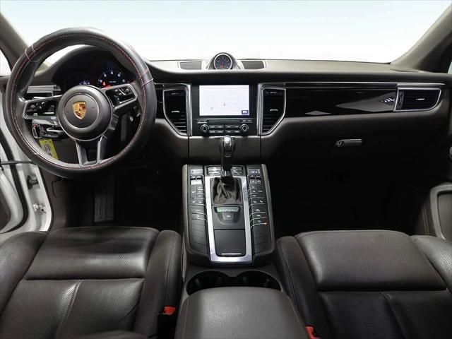 2017 Porsche Macan Macan