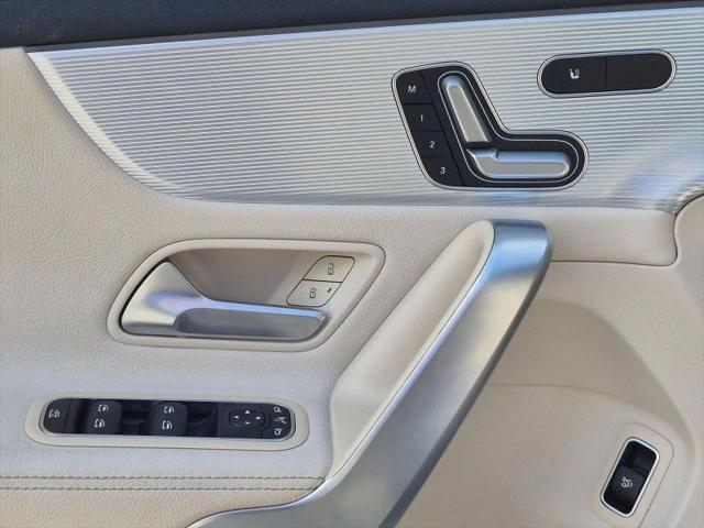 2021 Mercedes-Benz A 220 A 220