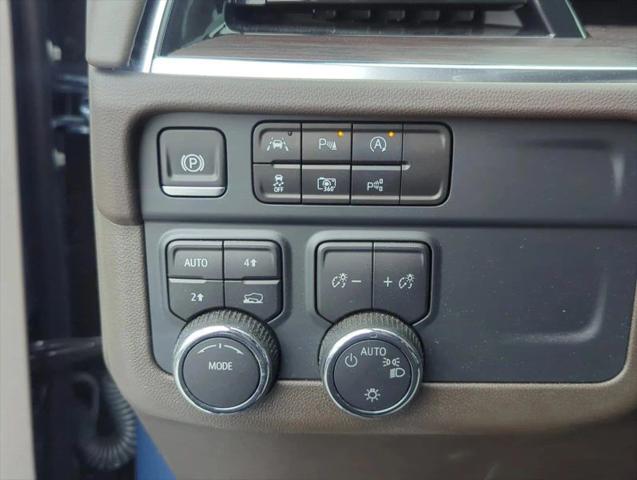 2025 Chevrolet Suburban 4WD LS
