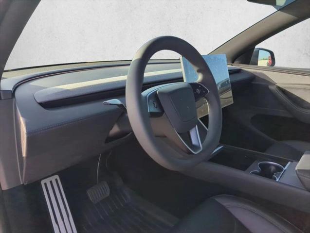 2026 Tesla Model Y Premium Rear-Wheel Drive