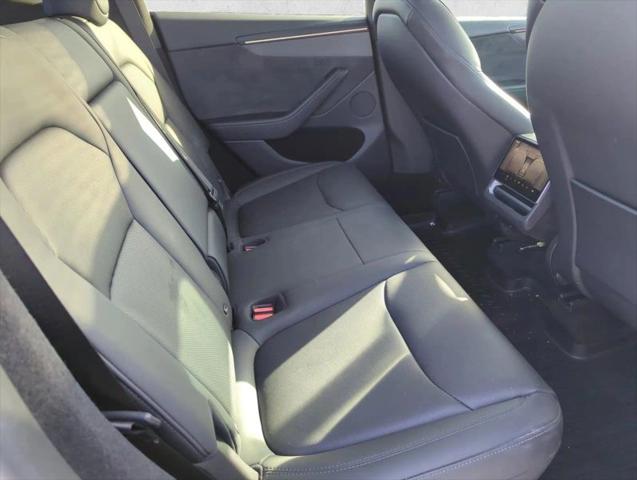 2026 Tesla Model Y Premium Rear-Wheel Drive