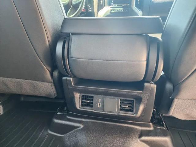 2024 GMC Sierra 1500 4WD Crew Cab Short Box Pro