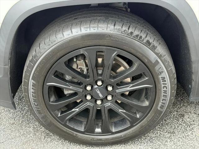 2023 GMC Acadia FWD SLT