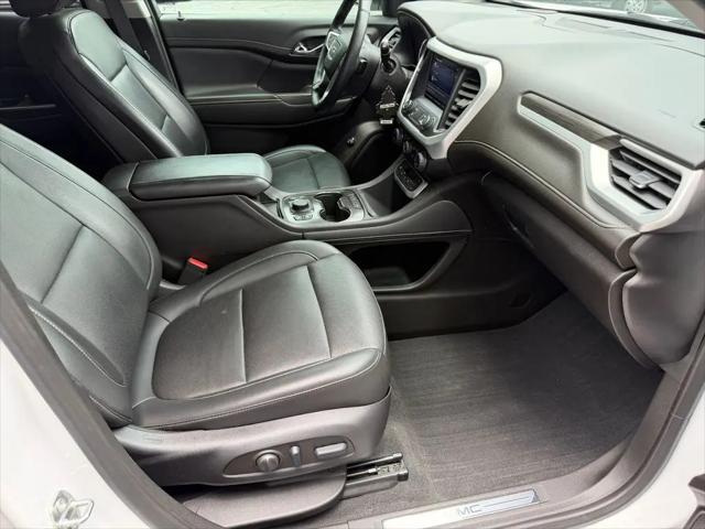 2023 GMC Acadia FWD SLT