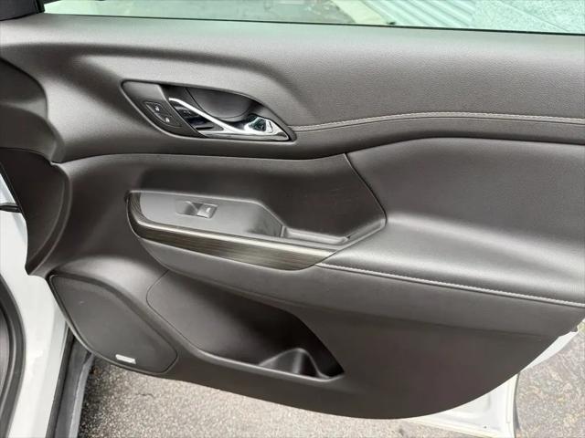 2023 GMC Acadia FWD SLT
