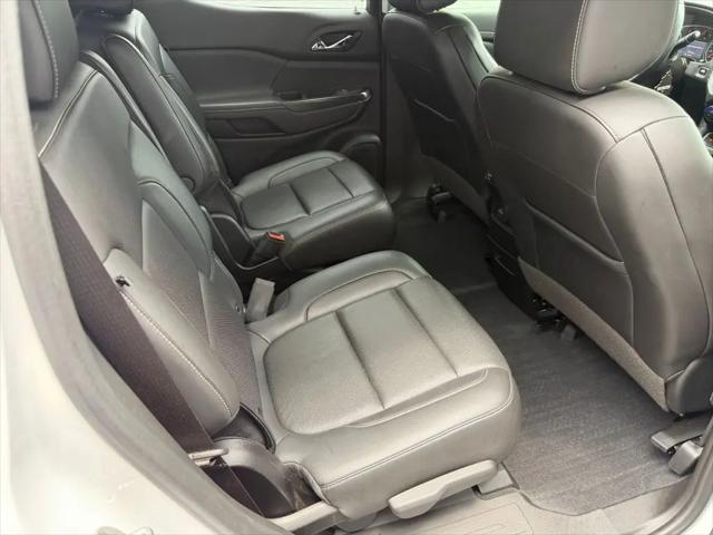 2023 GMC Acadia FWD SLT