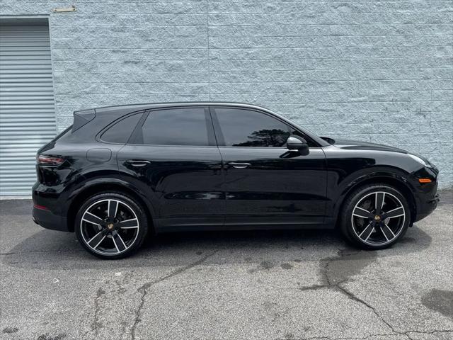 2023 Porsche Cayenne Platinum Edition