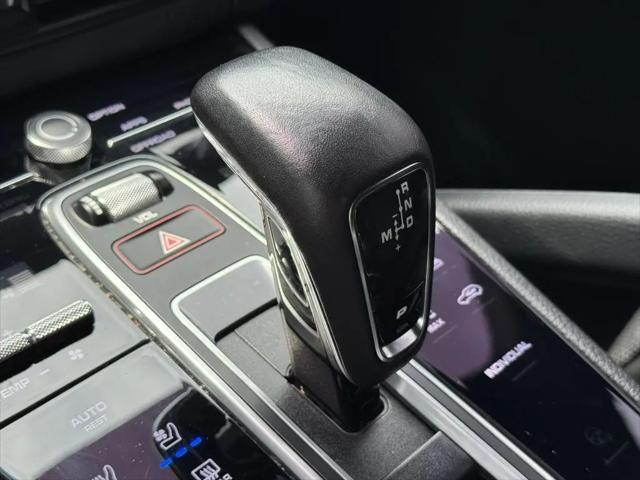 2023 Porsche Cayenne Platinum Edition