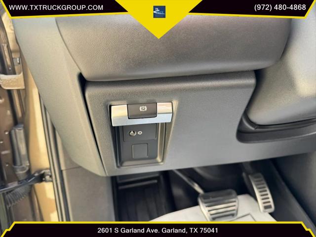 2023 Land Rover Defender 110 X