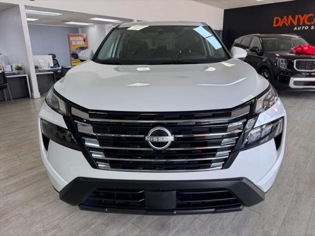 2025 Nissan Rogue SV FWD