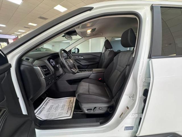 2025 Nissan Rogue SV FWD