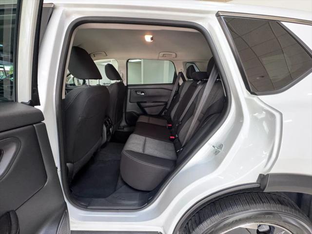 2025 Nissan Rogue SV FWD