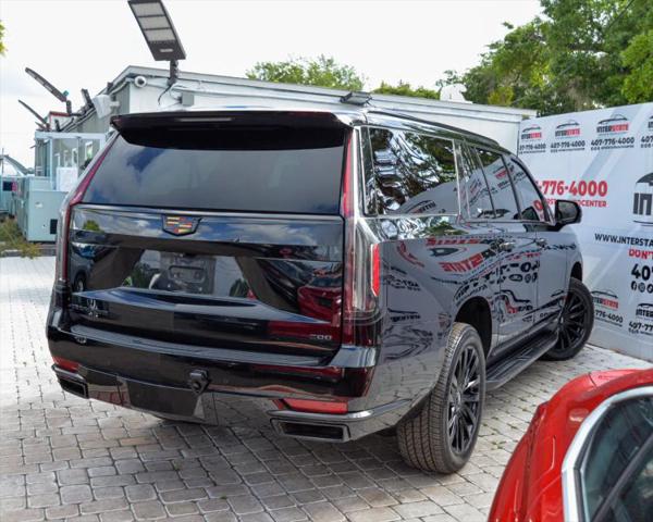 2023 Cadillac Escalade ESV 4WD Luxury