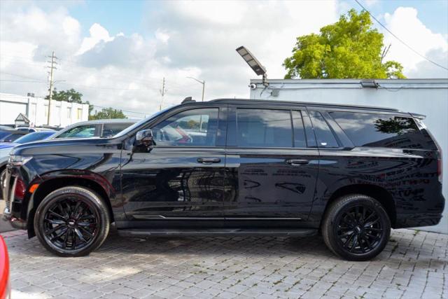 2023 Cadillac Escalade ESV 4WD Luxury