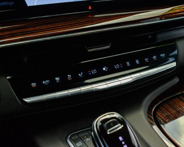 2023 Cadillac Escalade ESV 4WD Luxury