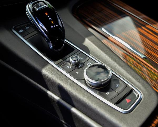 2023 Cadillac Escalade ESV 4WD Luxury