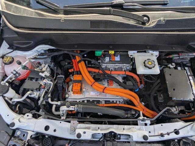 2027 Chevrolet Bolt LT FWD
