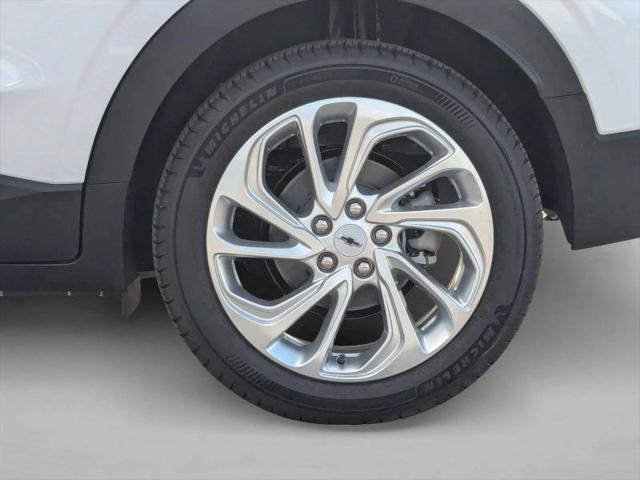 2027 Chevrolet Bolt LT FWD