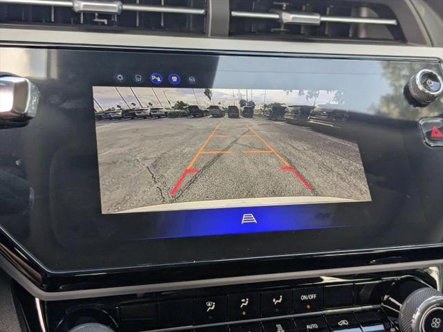 2027 Chevrolet Bolt LT FWD