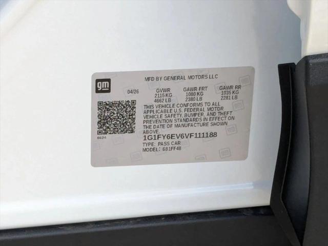 2027 Chevrolet Bolt LT FWD