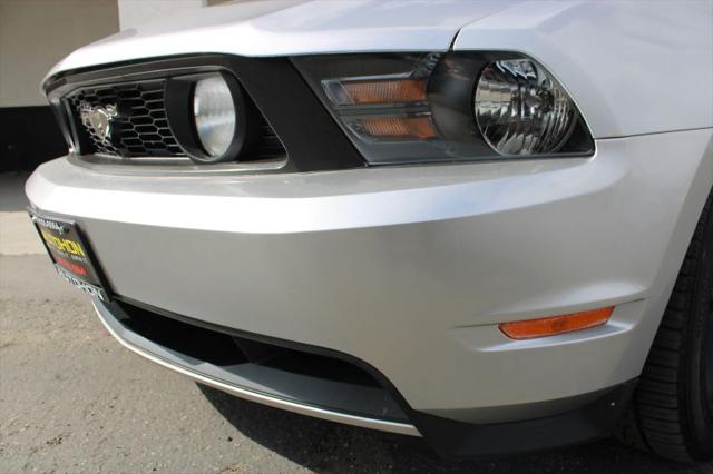 2011 Ford Mustang GT Premium