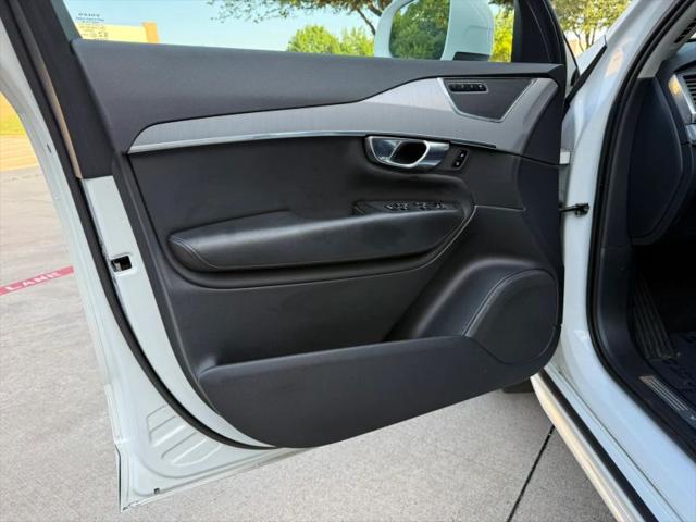 2021 Volvo XC90 T5 Momentum 7 Passenger