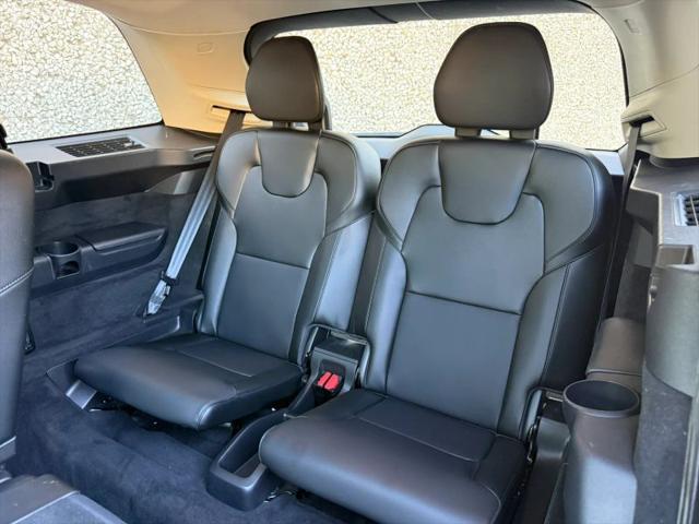 2021 Volvo XC90 T5 Momentum 7 Passenger
