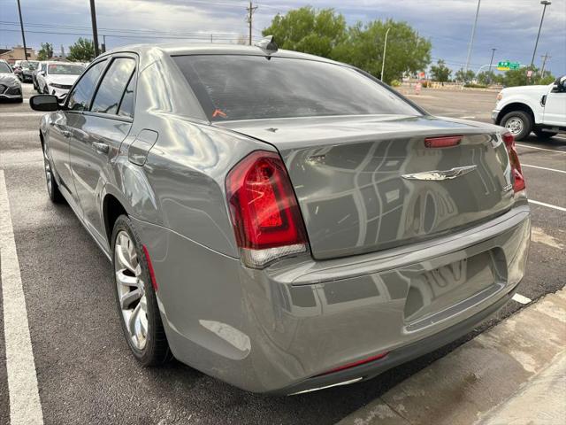 2019 Chrysler 300 Touring