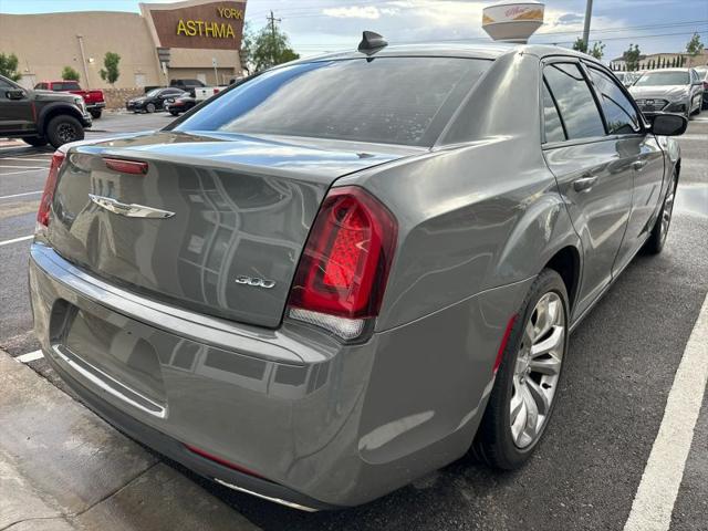 2019 Chrysler 300 Touring