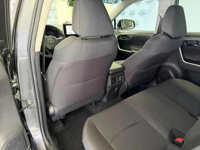 2023 Toyota RAV4 Hybrid LE