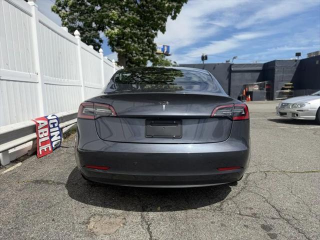 2022 Tesla Model 3 Rear-Wheel Drive