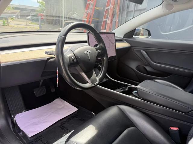 2019 Tesla Model 3 Mid Range