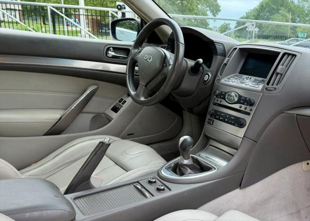 2012 INFINITI G37 Sport