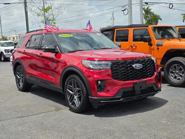 2025 Ford Explorer ST-Line