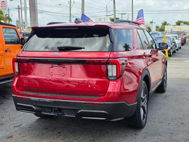 2025 Ford Explorer ST-Line