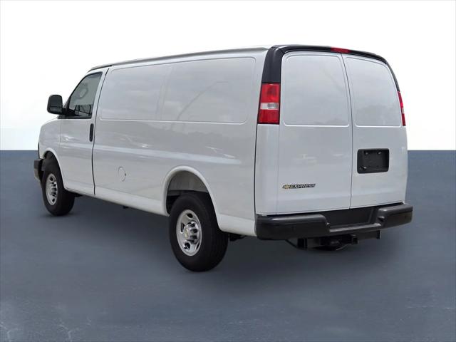 2026 Chevrolet Express Cargo Van 2500 Regular Wheelbase, WT, RWD