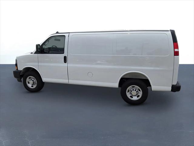 2026 Chevrolet Express Cargo Van 2500 Regular Wheelbase, WT, RWD