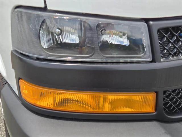 2026 Chevrolet Express Cargo Van 2500 Regular Wheelbase, WT, RWD